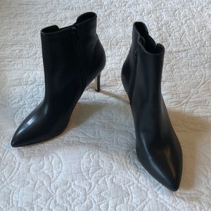 Express Black Booties, Size 9 🎉🎊